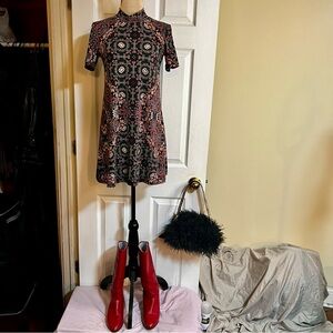 BCBG Generation Floral Motif Mock Neck S/S Stretch Mini‎ Shift Dress XS